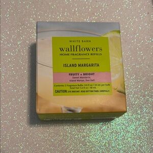 White Barn Island Margarita Wallflowers Refill - Fruity & Bright